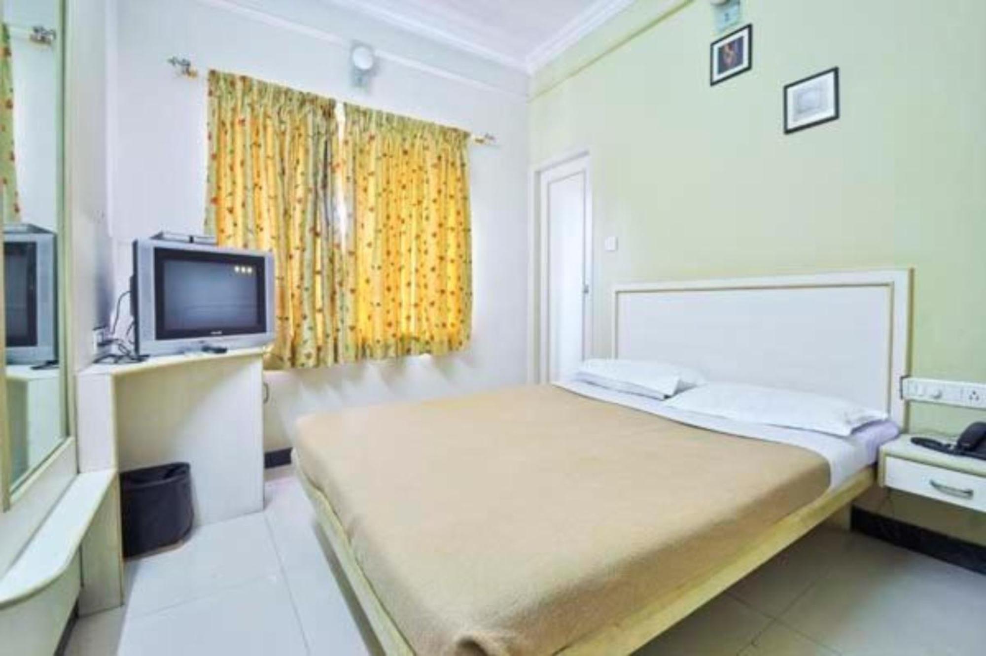 The Corporate Comforts Bangalore Eksteriør billede